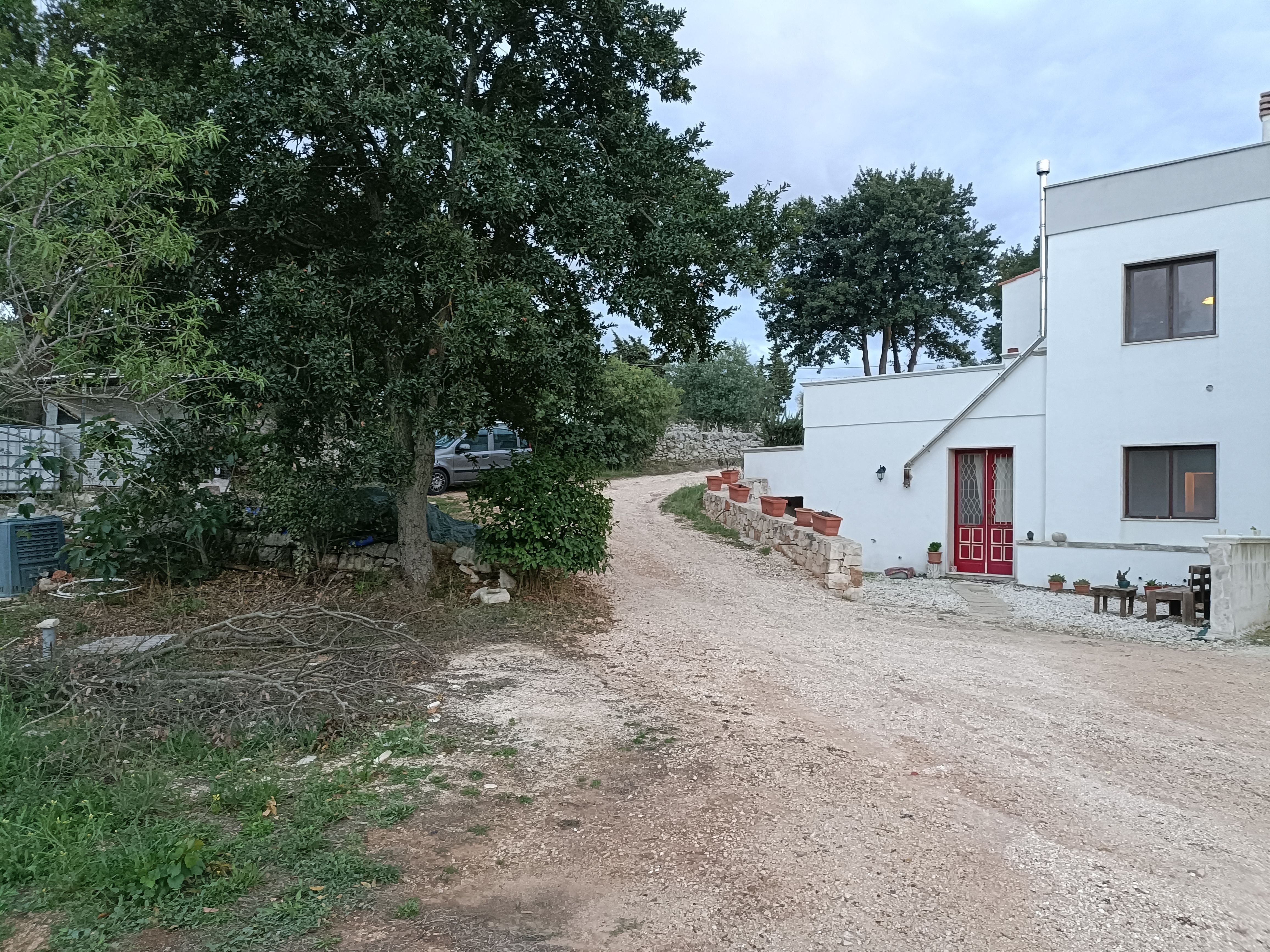 Camping immerso tra i trulli a un passo dal mare