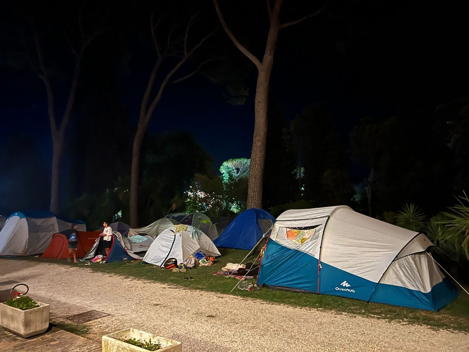 Area sosta camper, roulottes, piazzola per tenda, Il Boschetto Natural Village – Parco Natura