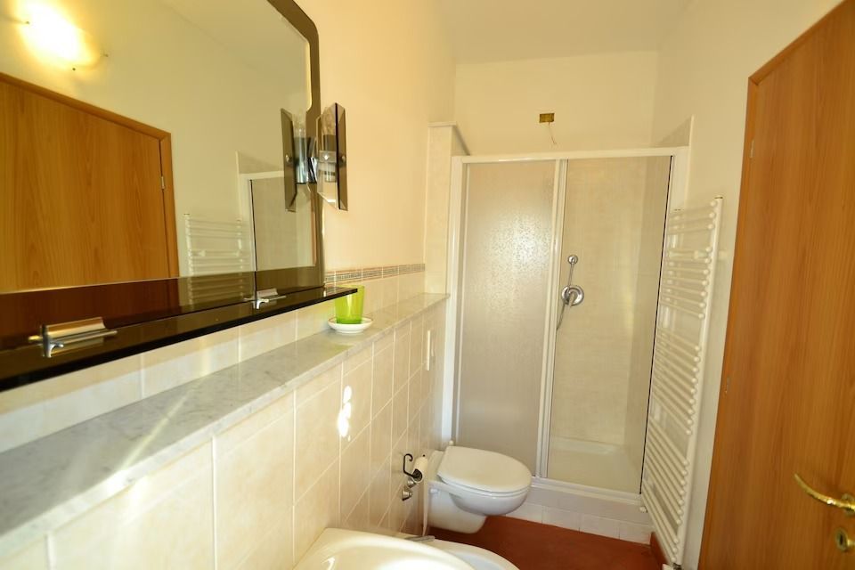 Le Sorgenti del Gromolo: camera con bagno privato nel bosco e colazione inclusa