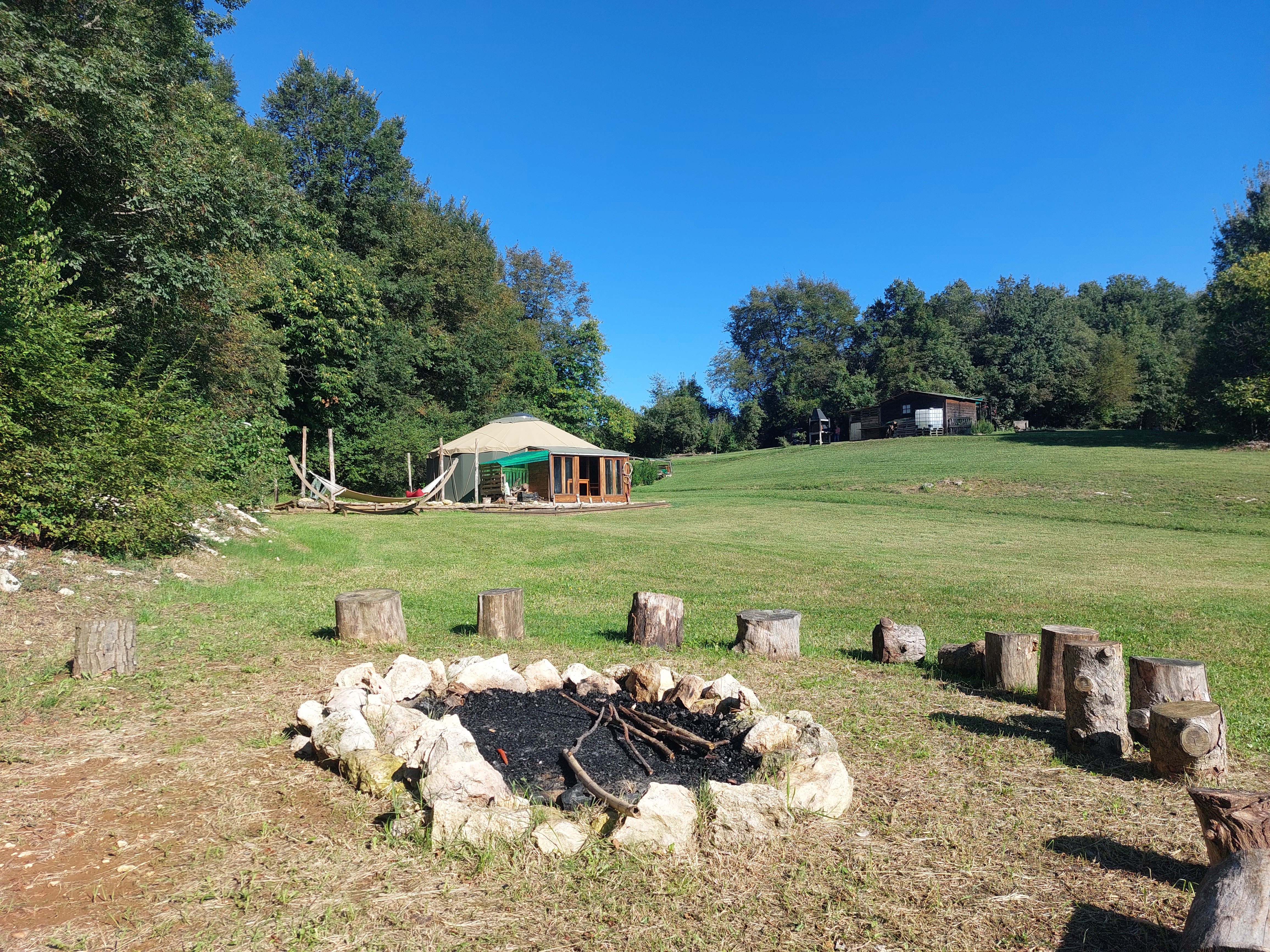 Yurta immersa nei boschi dei Colli Berici