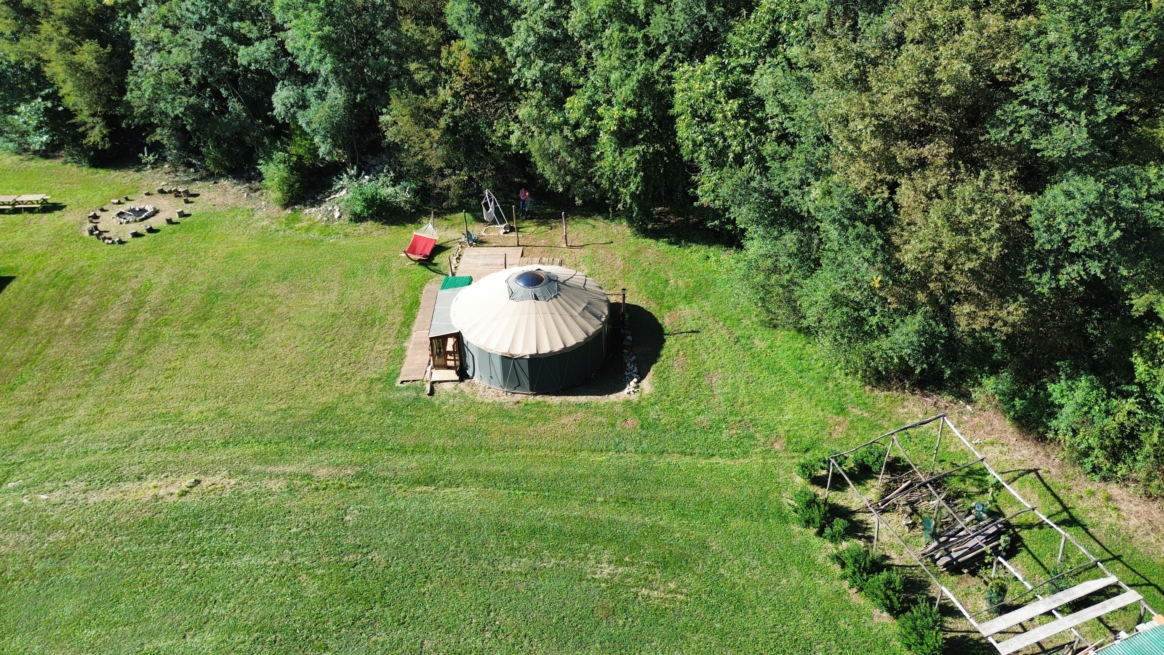 Yurta immersa nei boschi dei Colli Berici