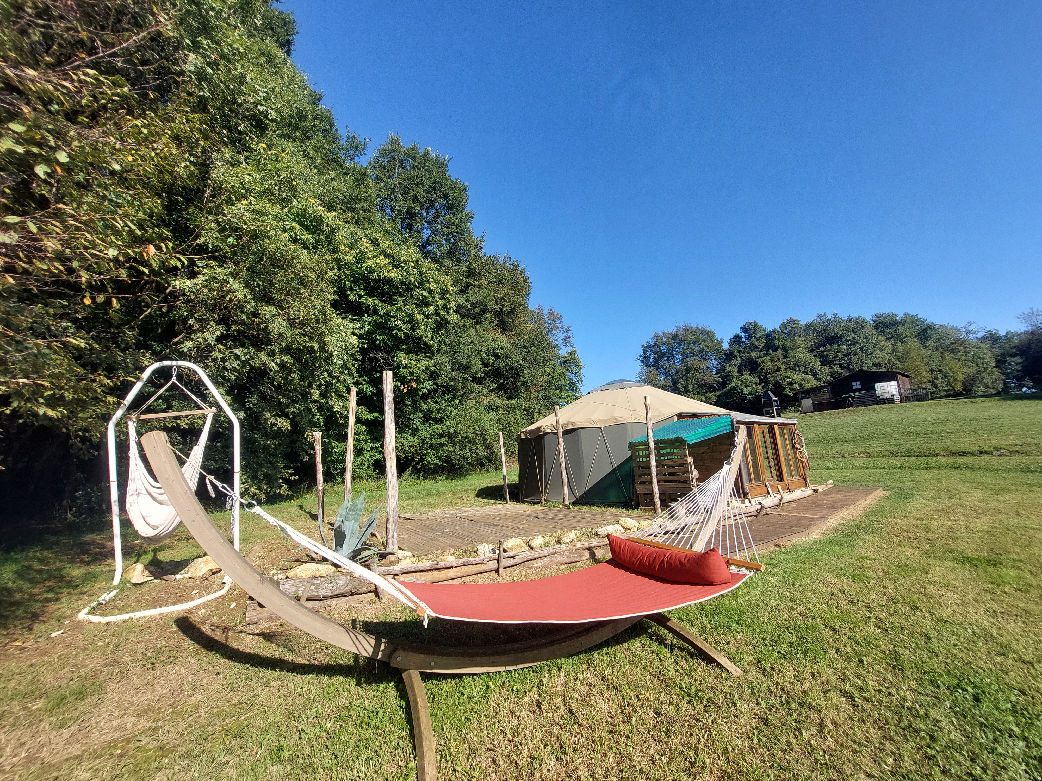 Yurta immersa nei boschi dei Colli Berici