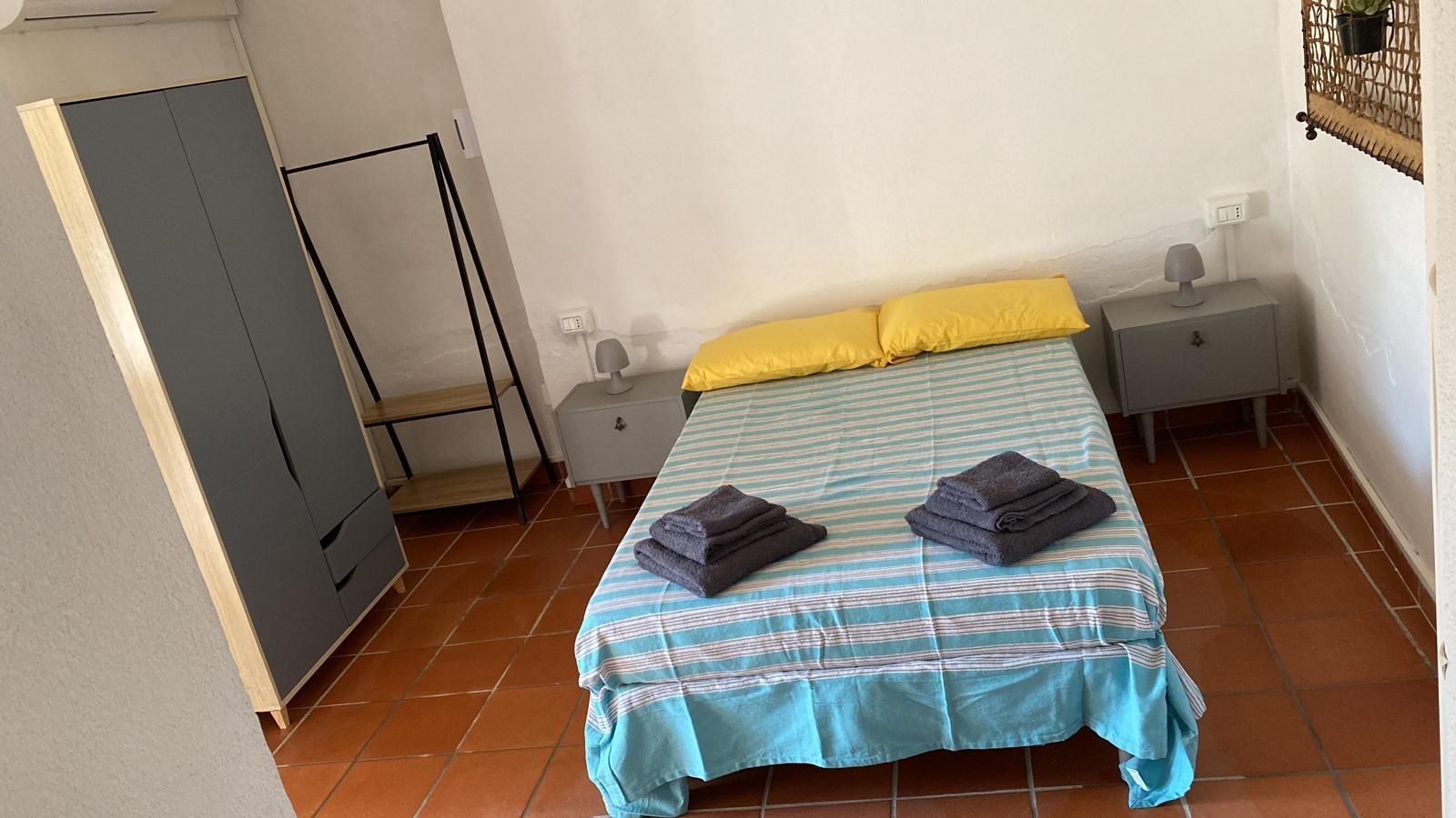 Residencia holística en la campiña sarda