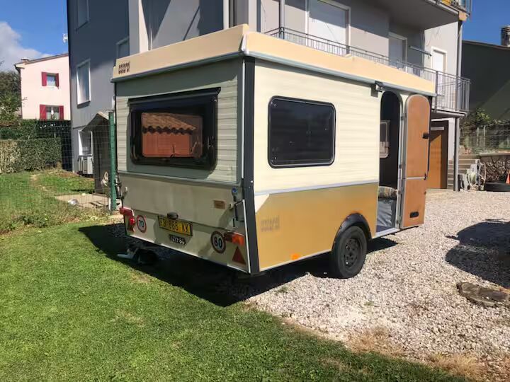 Roulotte pronta e accogliente per le tue vacanze vicino al fiume Brenta