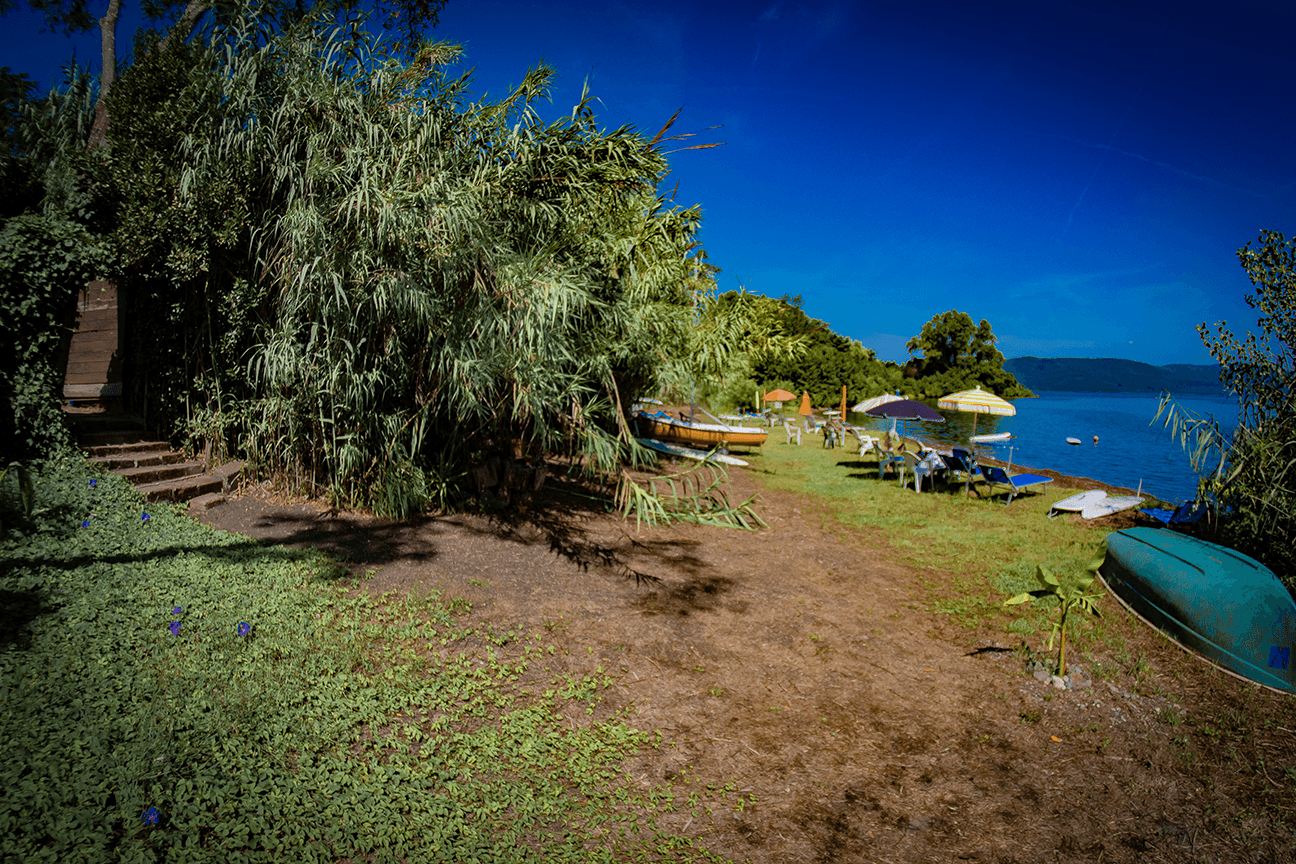 Casetta con spiaggia privata sul lago di Bracciano, vicino Roma