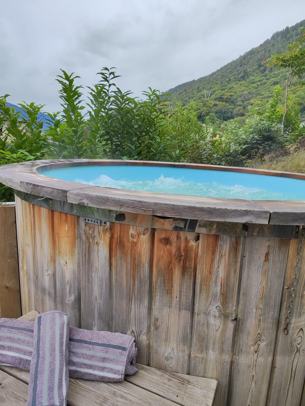 Campen auf dem Bauernhof im Herzen des Valtellina - Tenda superior la Rosa Canina