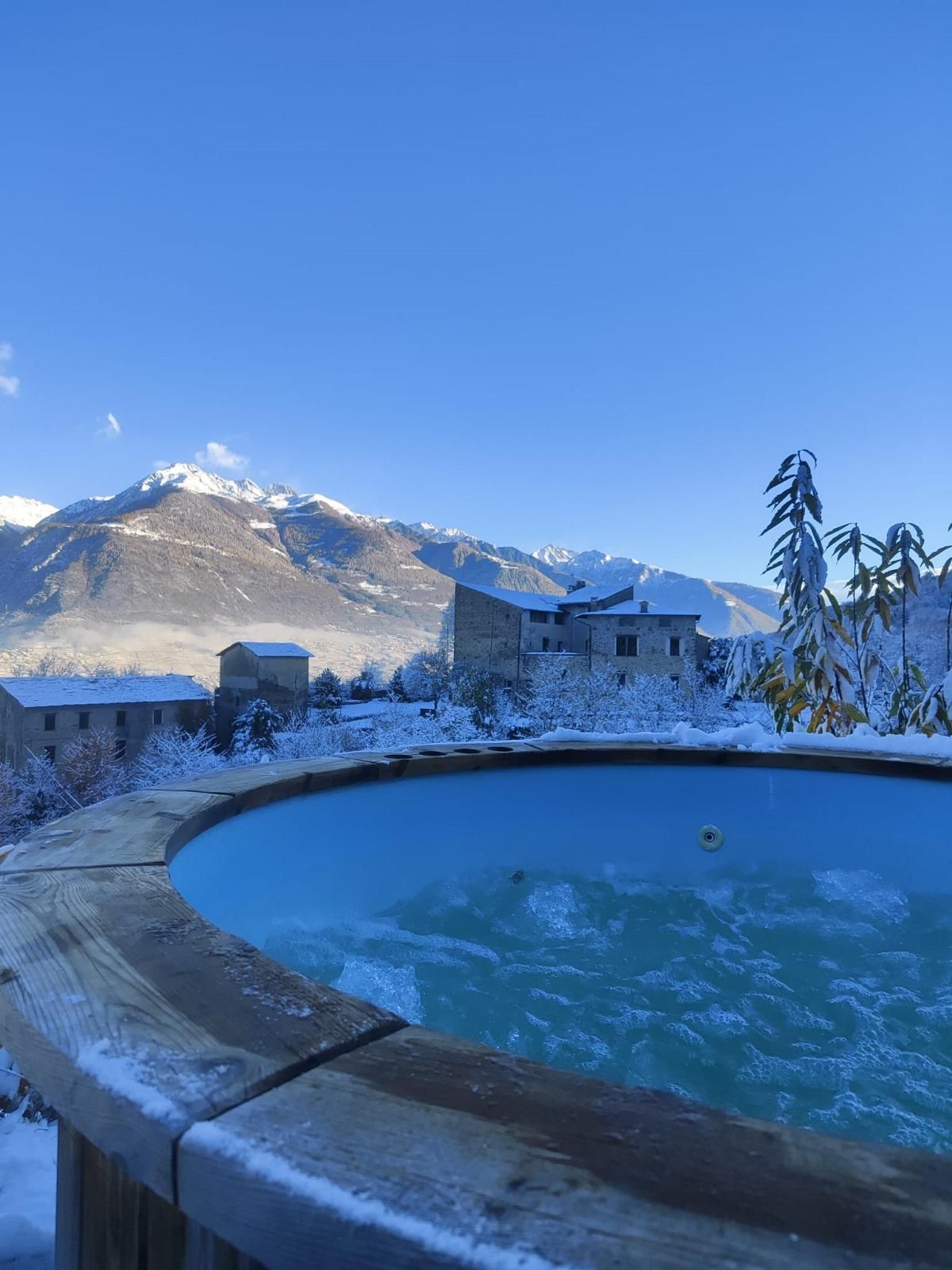 Campen auf dem Bauernhof im Herzen des Valtellina - Tenda superior la Rosa Canina