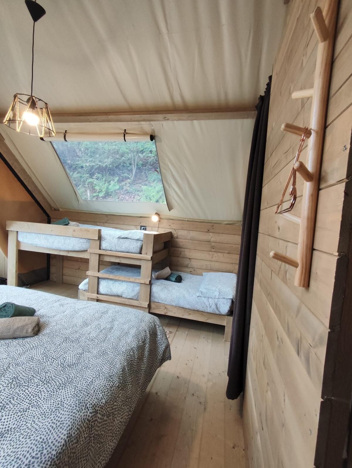 Campen auf dem Bauernhof im Herzen des Valtellina - Tenda superior la Rosa Canina