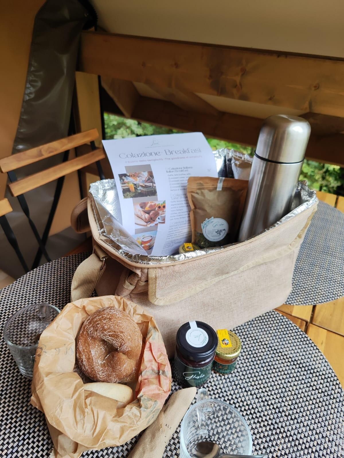 Campen auf dem Bauernhof im Herzen des Valtellina - Tenda superior la Rosa Canina