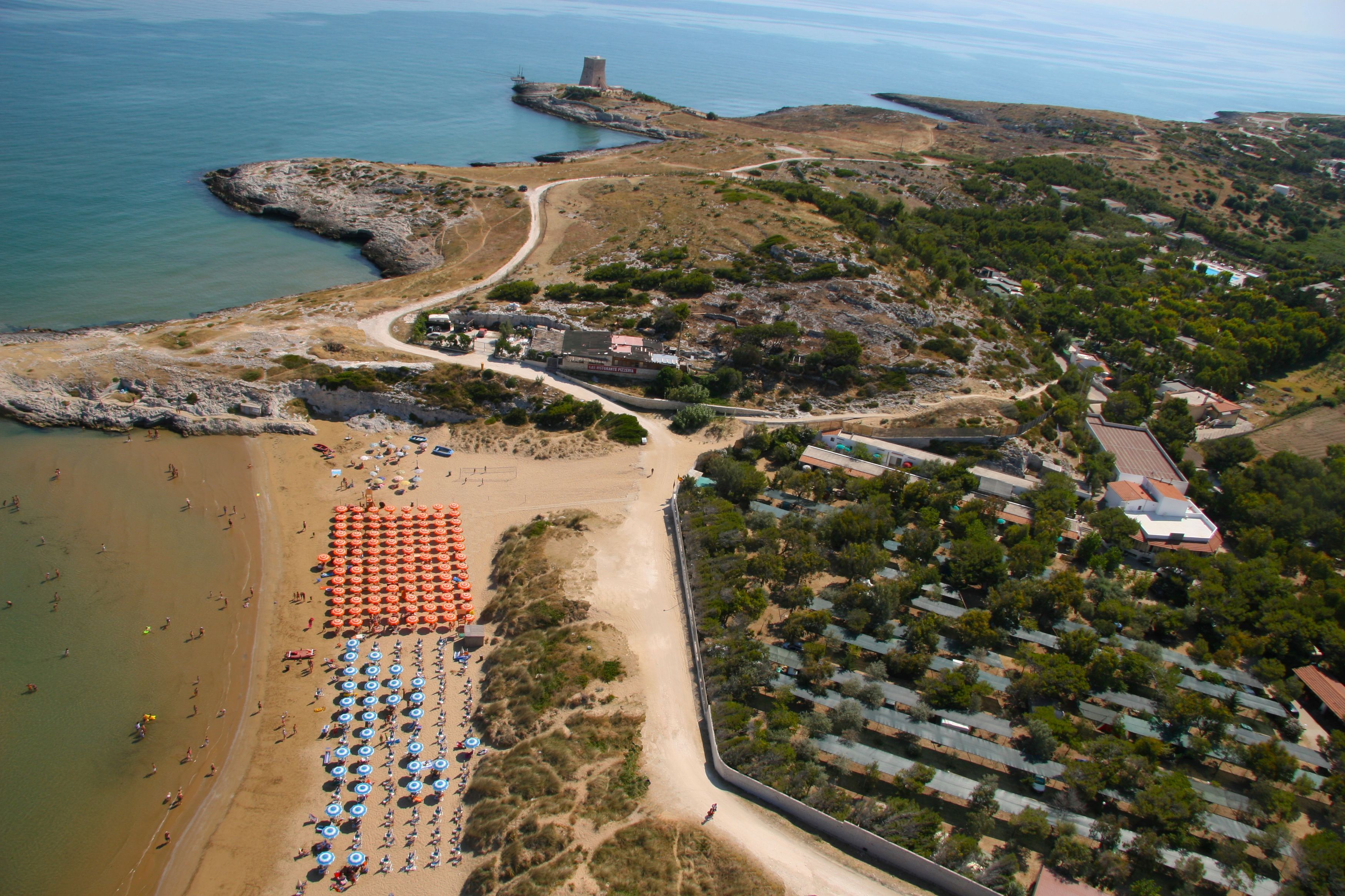 Camping Baia Falcone sul mare del Gargano (Piazzole standard max 5 mt)