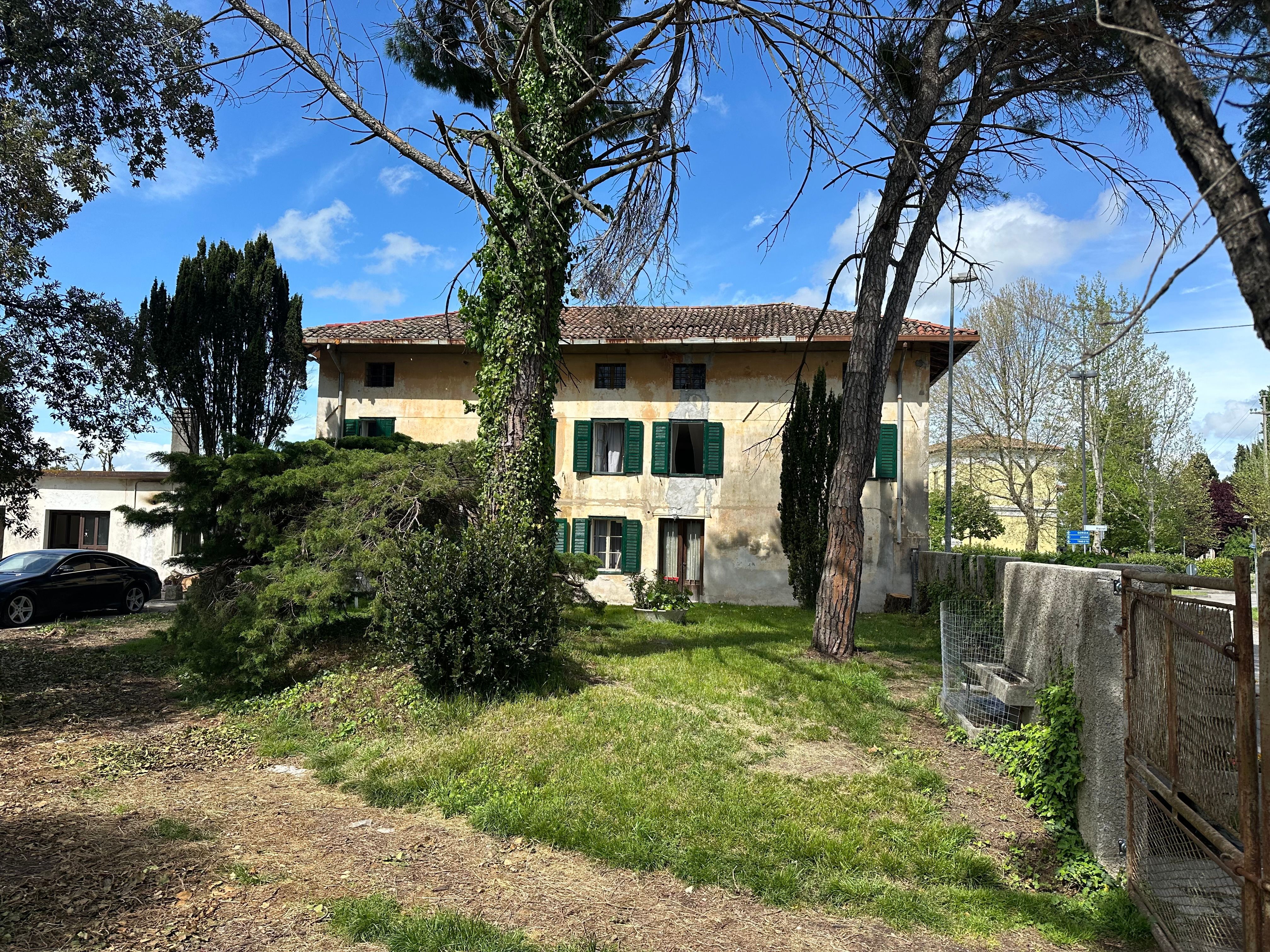 Large and spacious garden with adjoining B&B