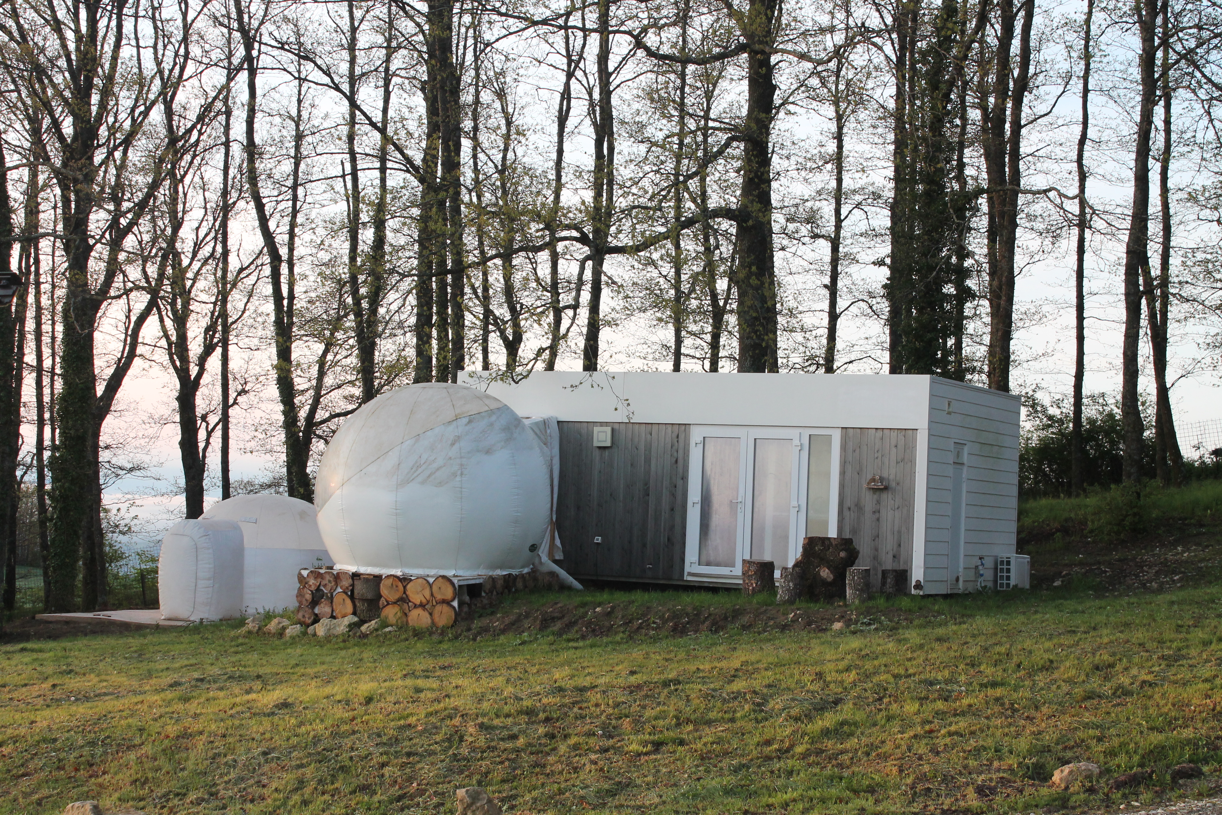 In tenda presso Bubble Inn Eco Villaggio nel Montefeltro