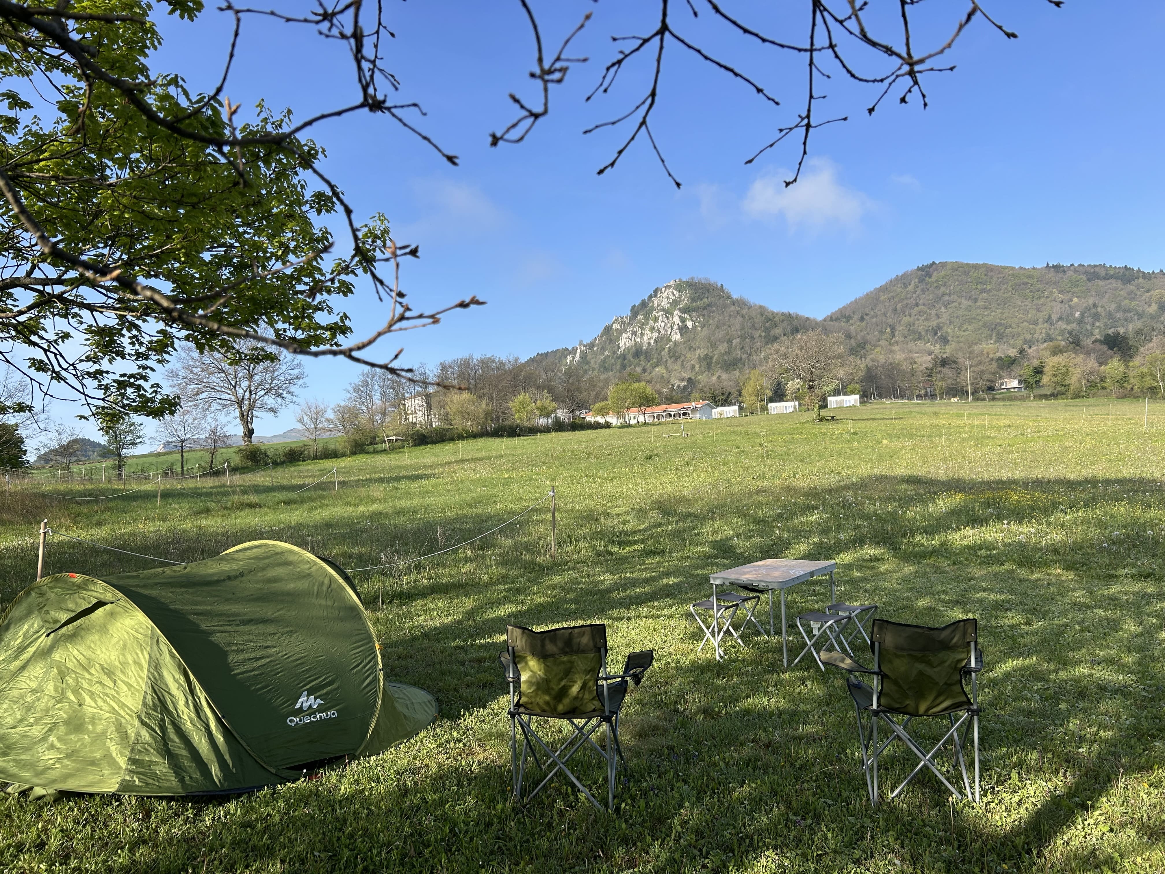 In tenda presso Bubble Inn Eco Villaggio nel Montefeltro